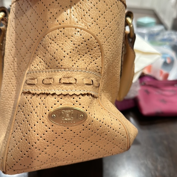 Vintage Celine leather tote with Diamond tooled pattern. 15x6x6.5. Light tan - Picture 4 of 16